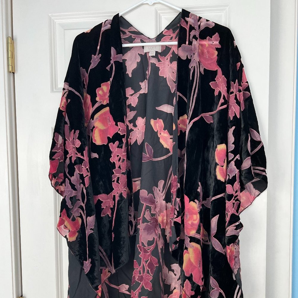 LOFT Velvet Kimono